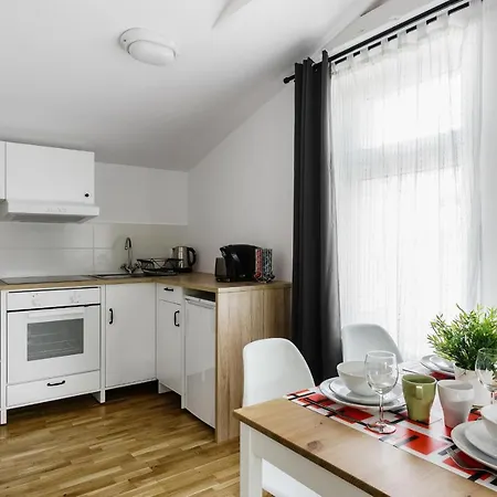 Apartament Viu Helska *